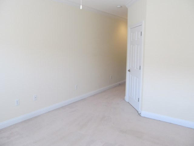 WALTON OAKS - Residential Lease