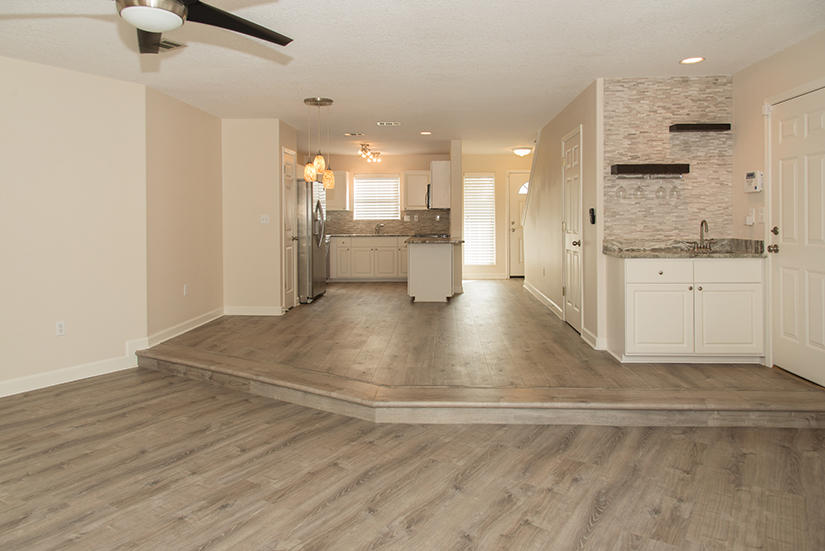 PELICAN PLACE T/H WEST - Residential Lease