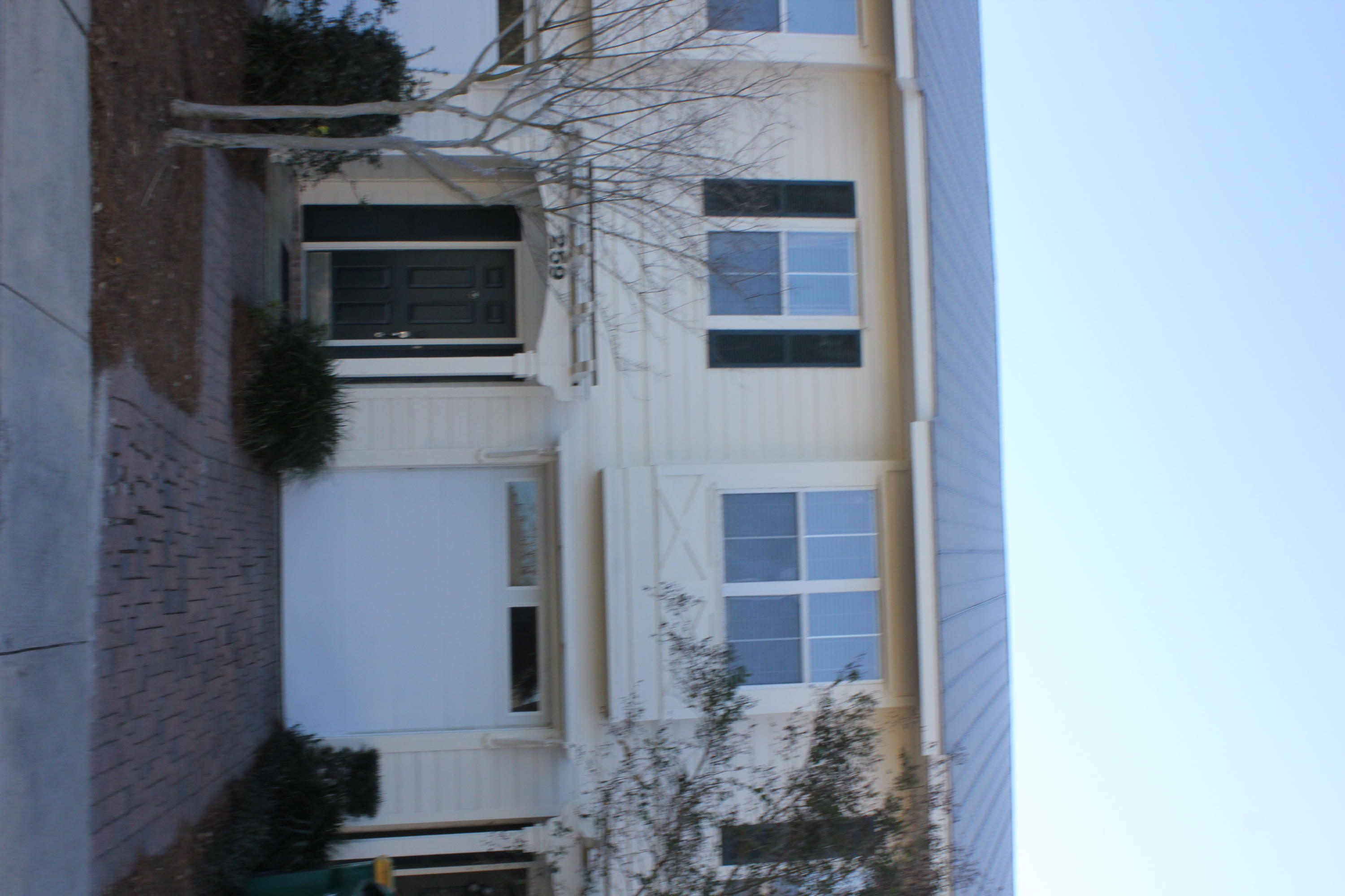 Beautiful upscale, contemporary townhome located in the heart of Destin. Short drive to shopping, local favorite restaurants, and attractions.  Located a few short minutes from the Emerald Coast's sugar sand white beaches and emerald waters. Spacious living and kitchen area perfect for entertaining. Granite countertops, track, and pendent lights, crown molding, and upscale finishes throughout the home.  Outdoor covered patio. Property backs up to HOA buffer without looking at other townhomes.