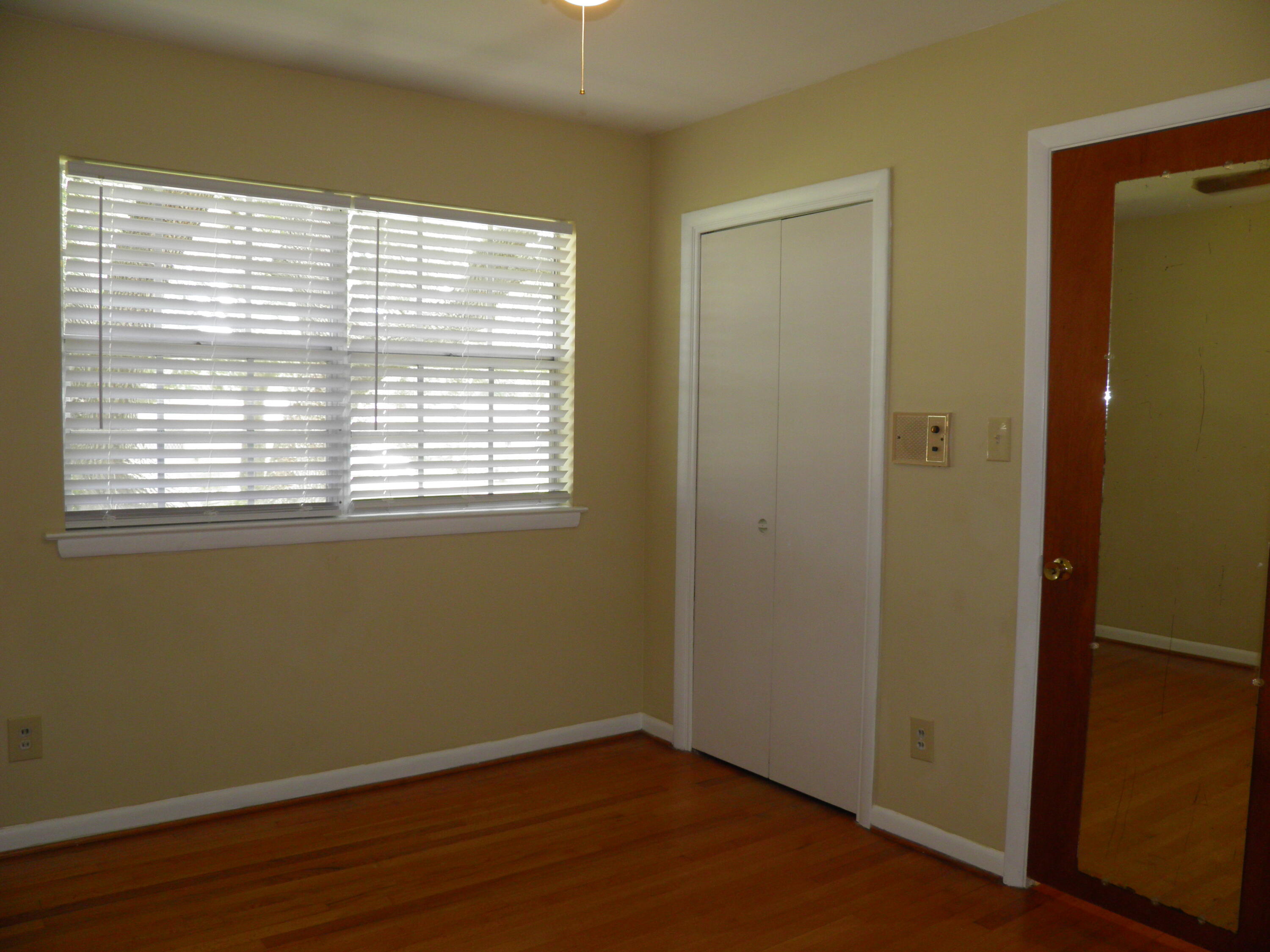 COLONY ESTATES - Residential Lease