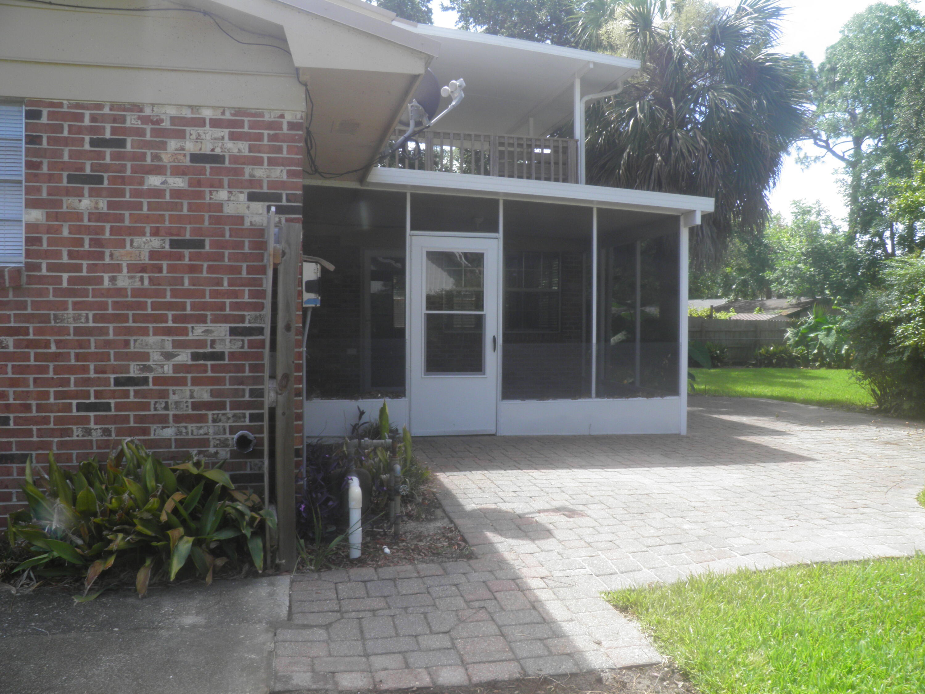 COLONY ESTATES - Residential Lease