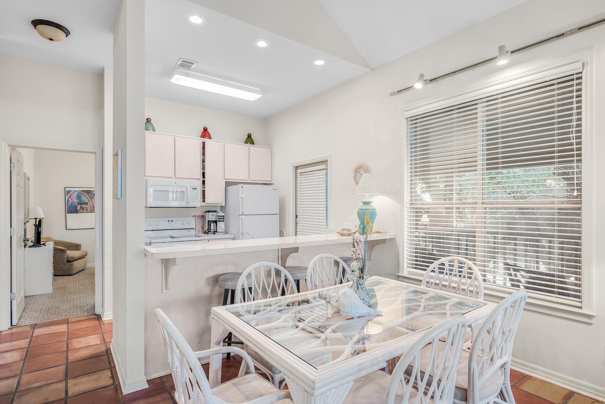 BEACH HIGHLAND - Residential