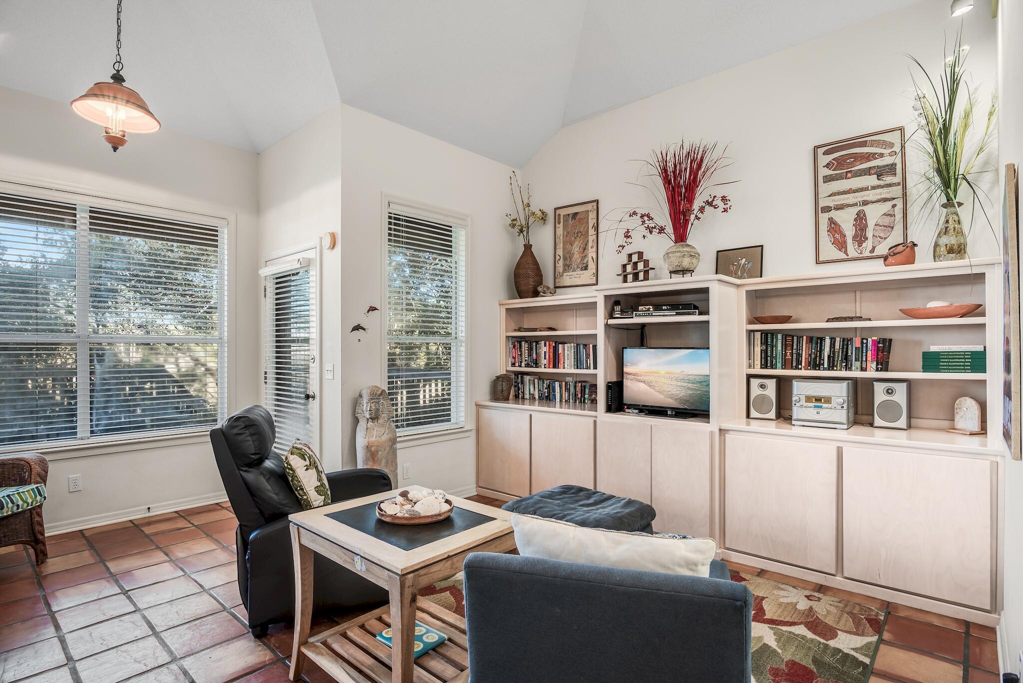 BEACH HIGHLAND - Residential