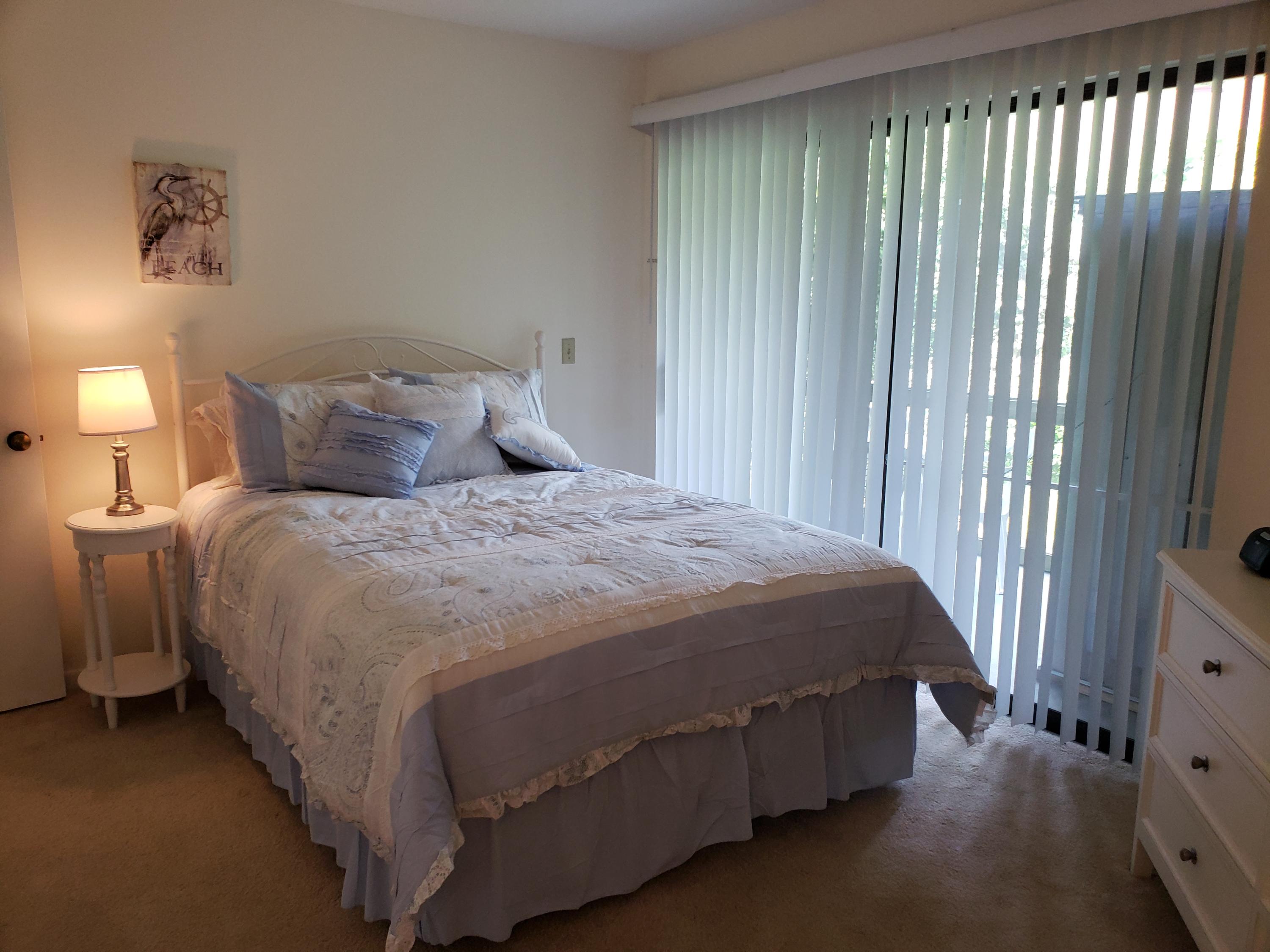 GARDEN OAKS CONDO - Residential Lease