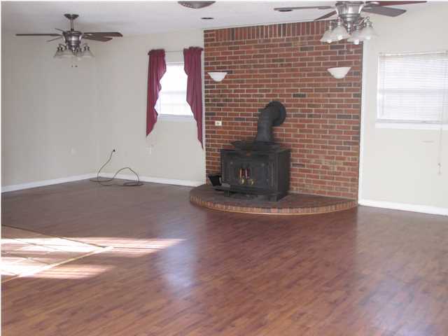 LAKEWOOD - Residential Lease