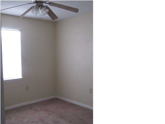 LAKEWOOD - Residential Lease