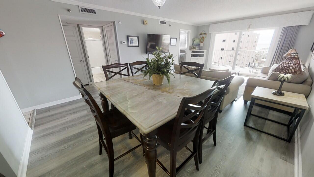 ISLANDER CONDO PH 2 - Residential