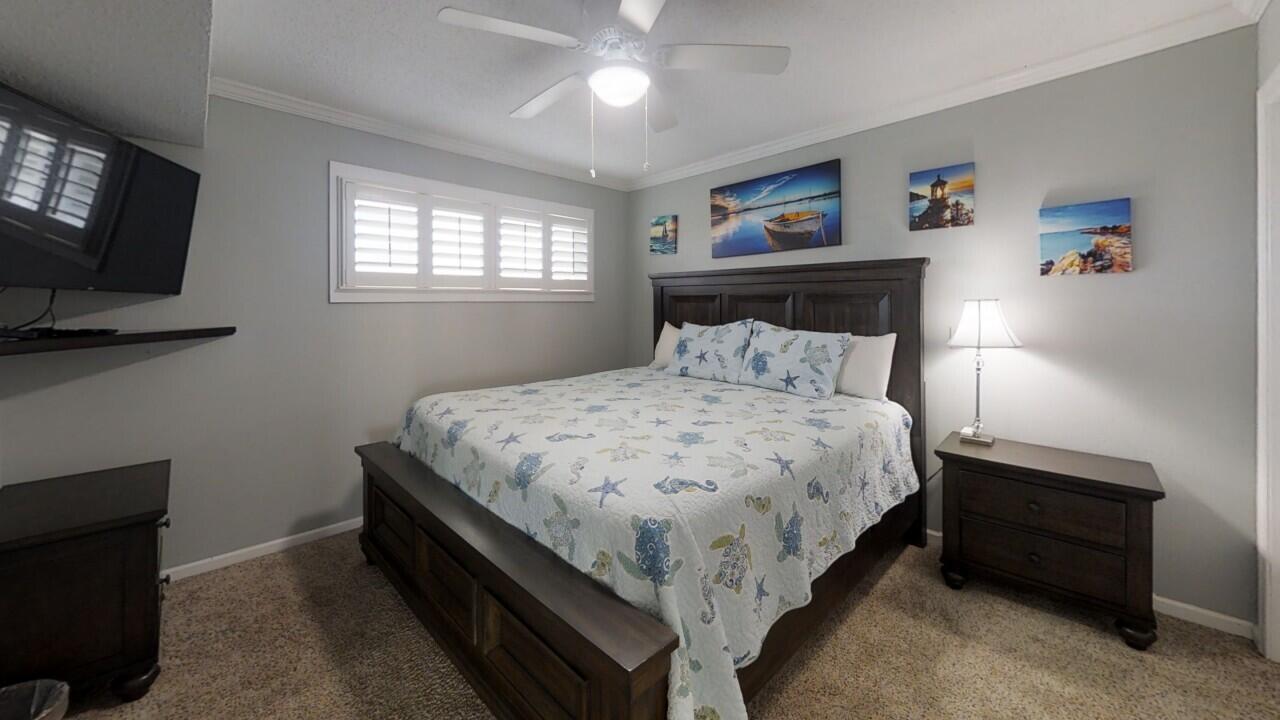 ISLANDER CONDO PH 2 - Residential