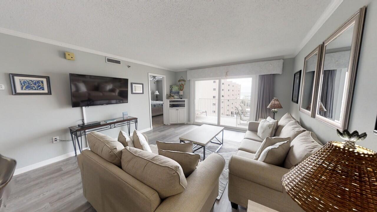 ISLANDER CONDO PH 2 - Residential