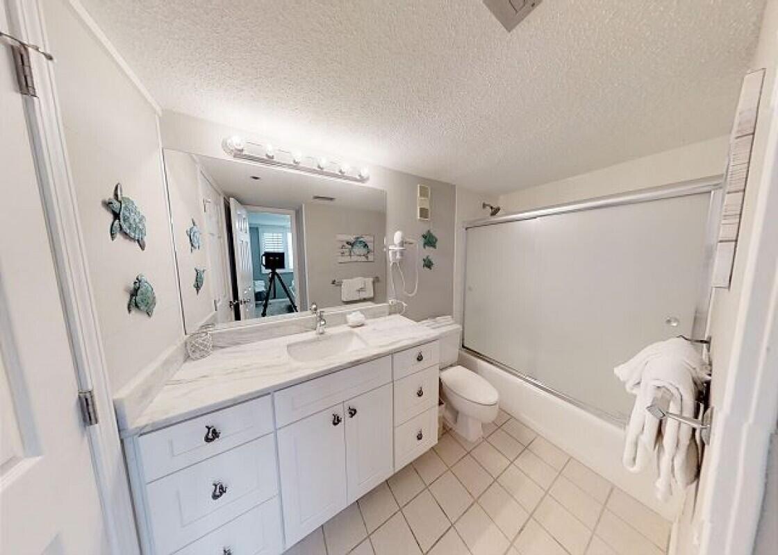 ISLANDER CONDO PH 2 - Residential