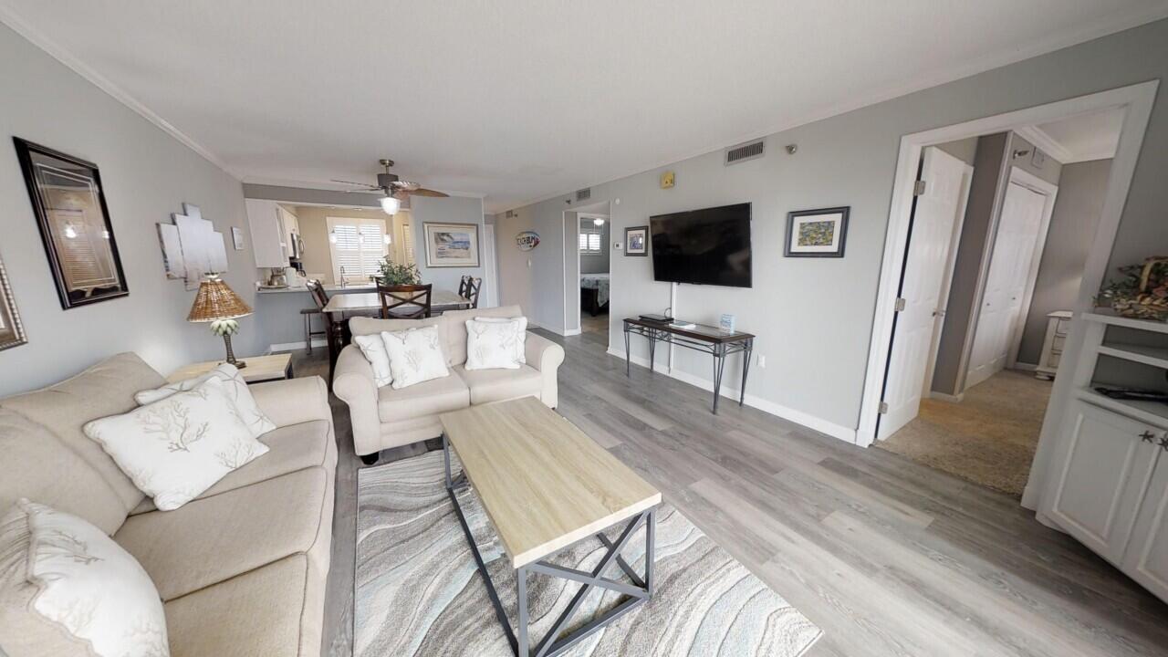 ISLANDER CONDO PH 2 - Residential