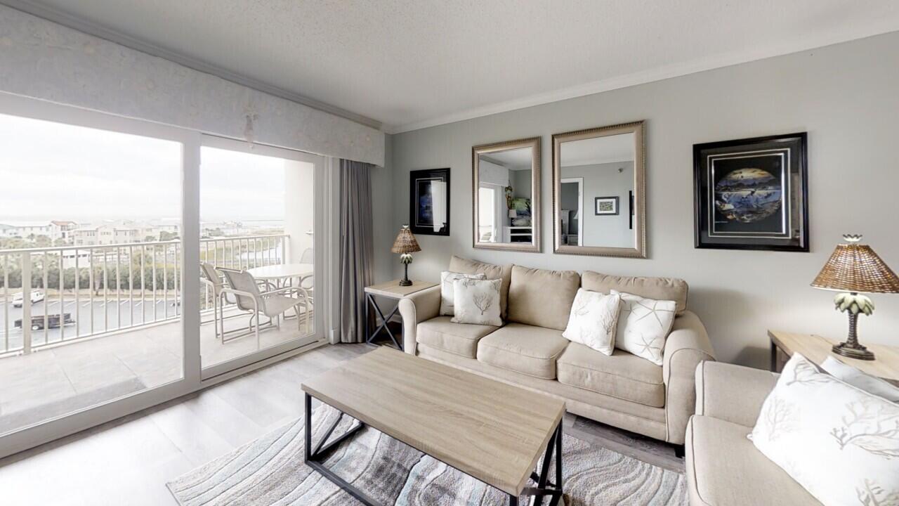 ISLANDER CONDO PH 2 - Residential