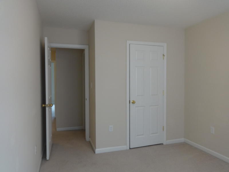 ROLLING PINES - Residential Lease