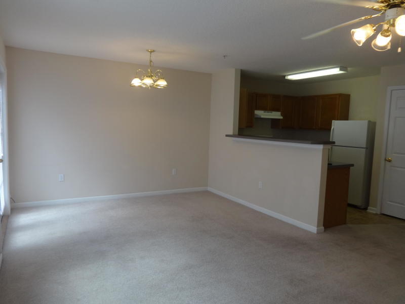 ROLLING PINES - Residential Lease