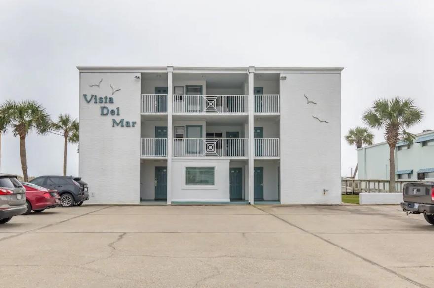 VISTA DEL MAR - Residential
