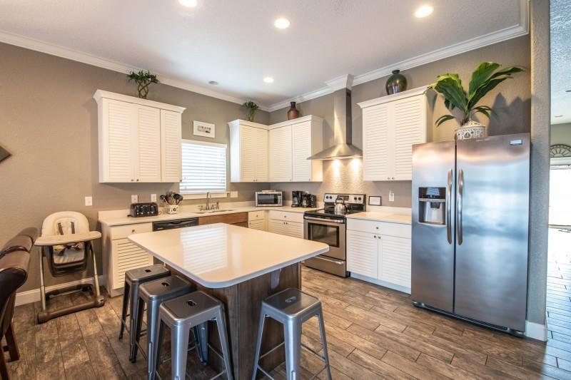 CRYSTAL BEACH - Residential