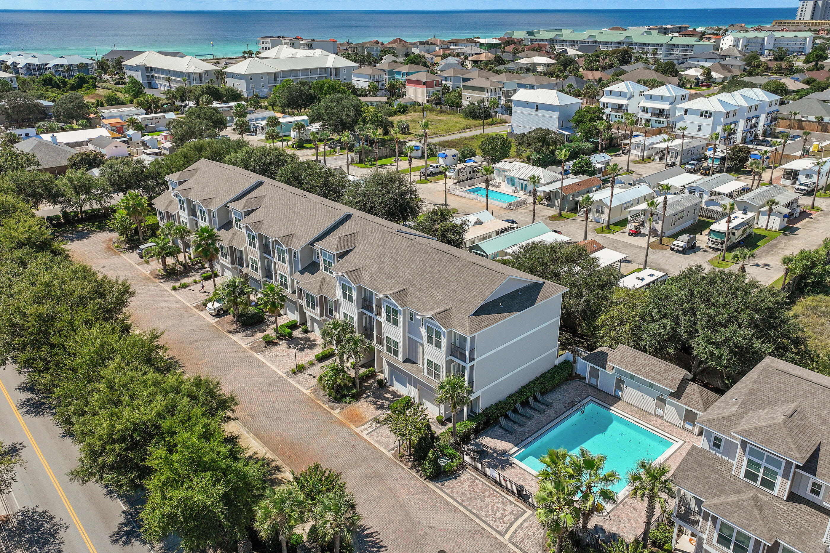 Driftwood Drive Townhomes - Residential