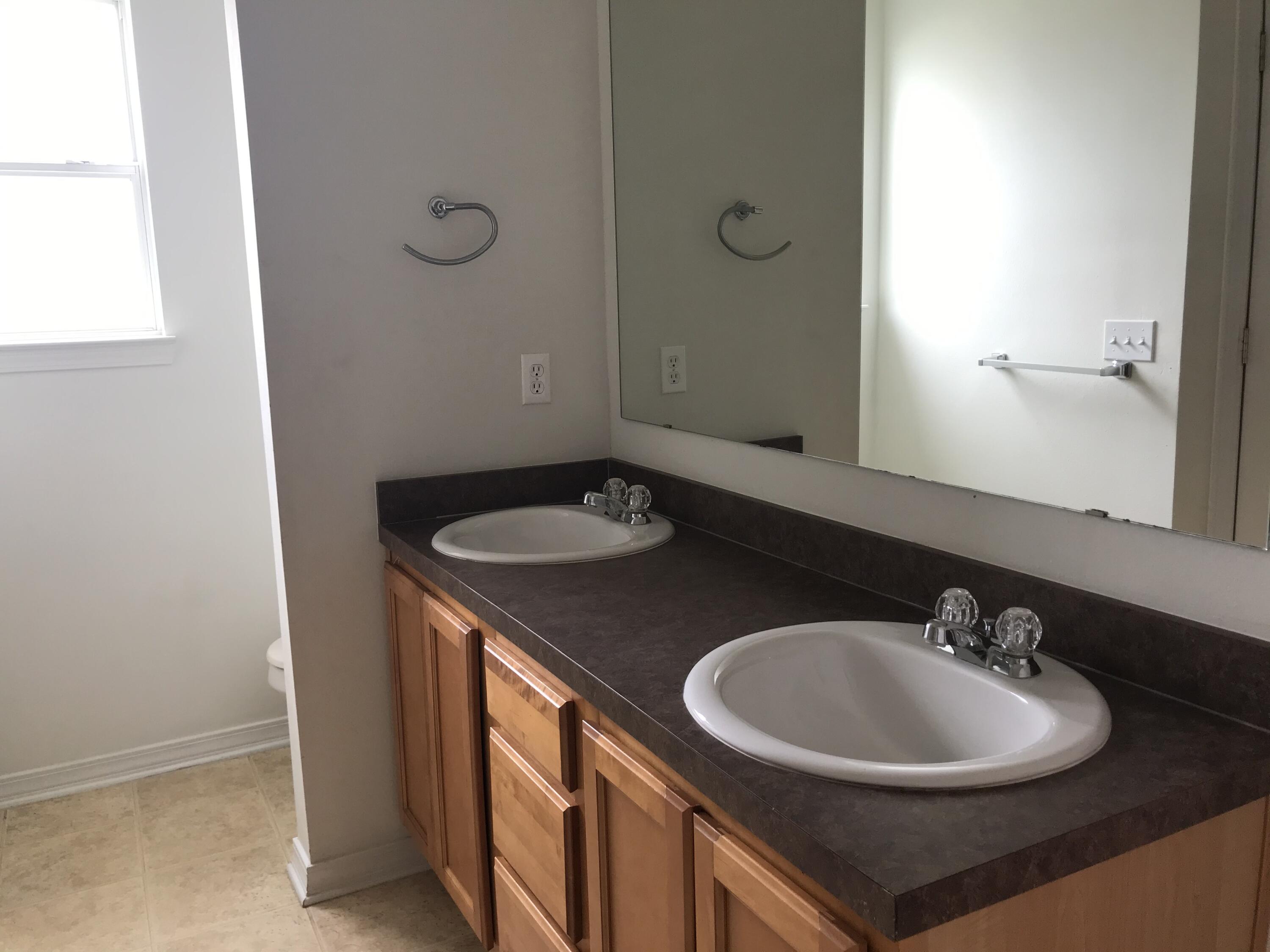 REDSTONE ESTATES - Residential Lease