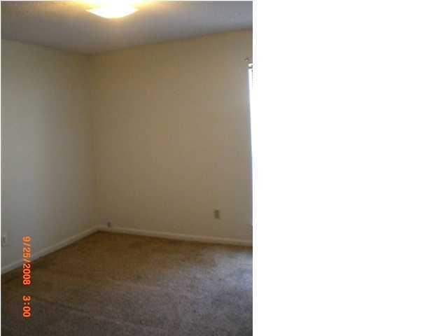 GREEN ACRES - Residential Lease