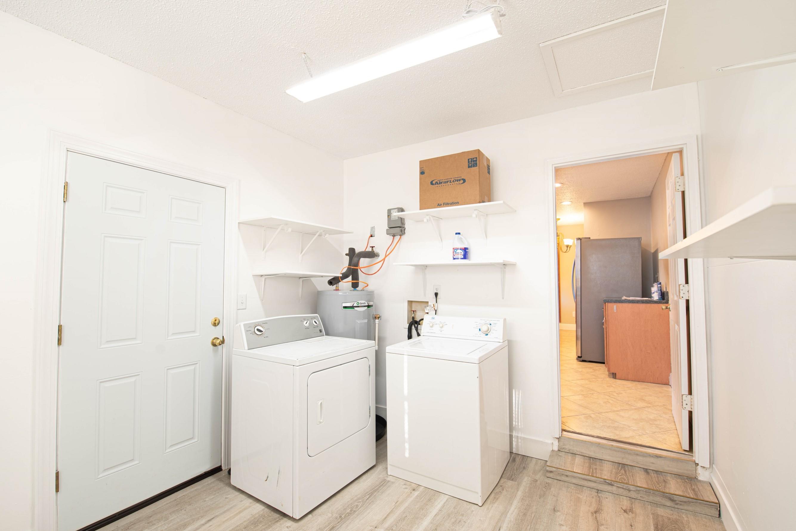 VALPARAISO PINECREST 2 - Residential Lease