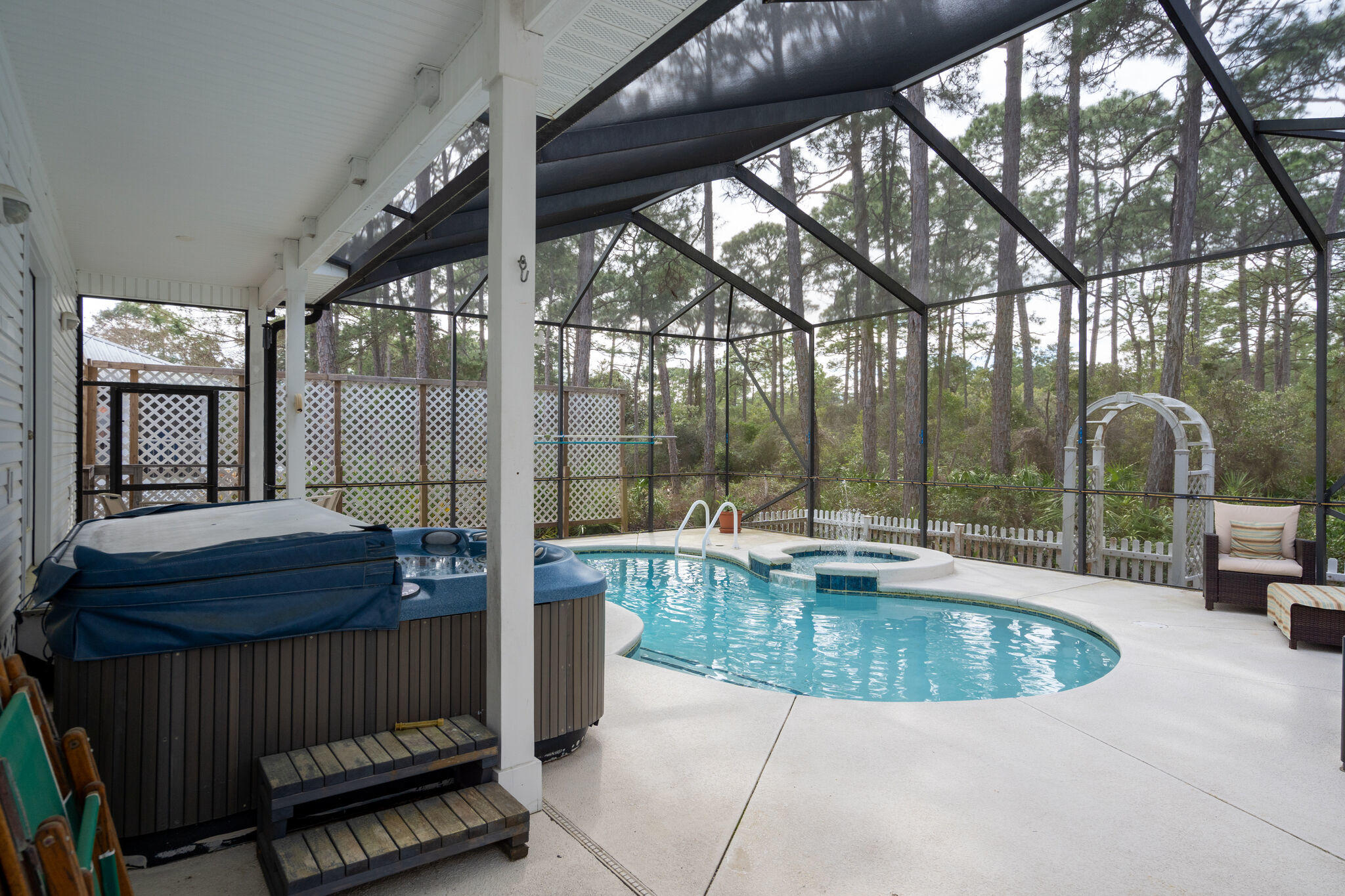 SEA DUNES - Residential