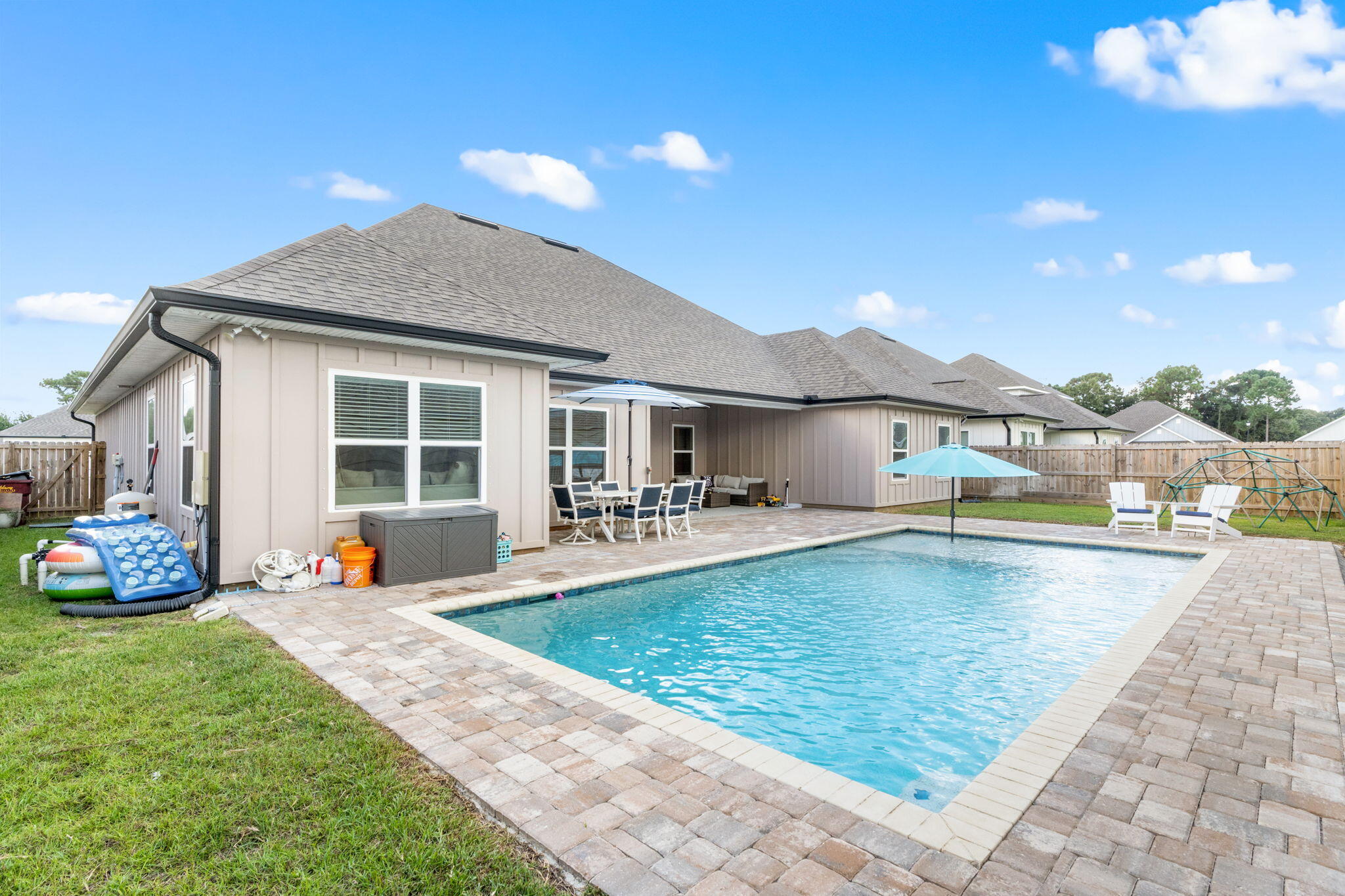 WATERS EDGE - Residential