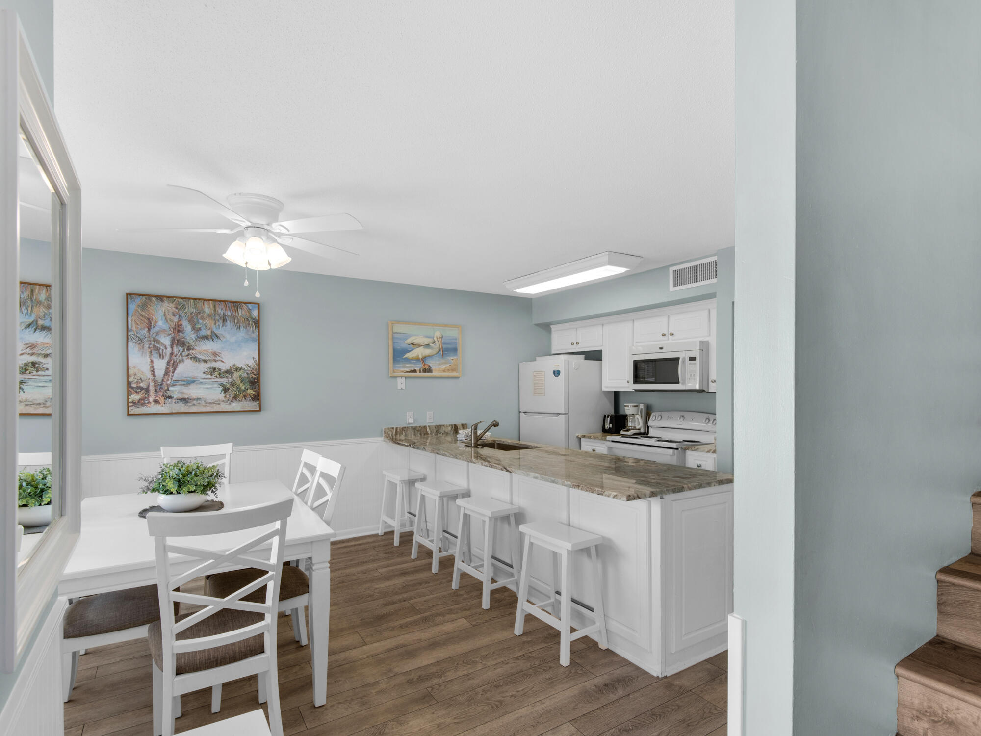 BLUE SURF T/H - Residential