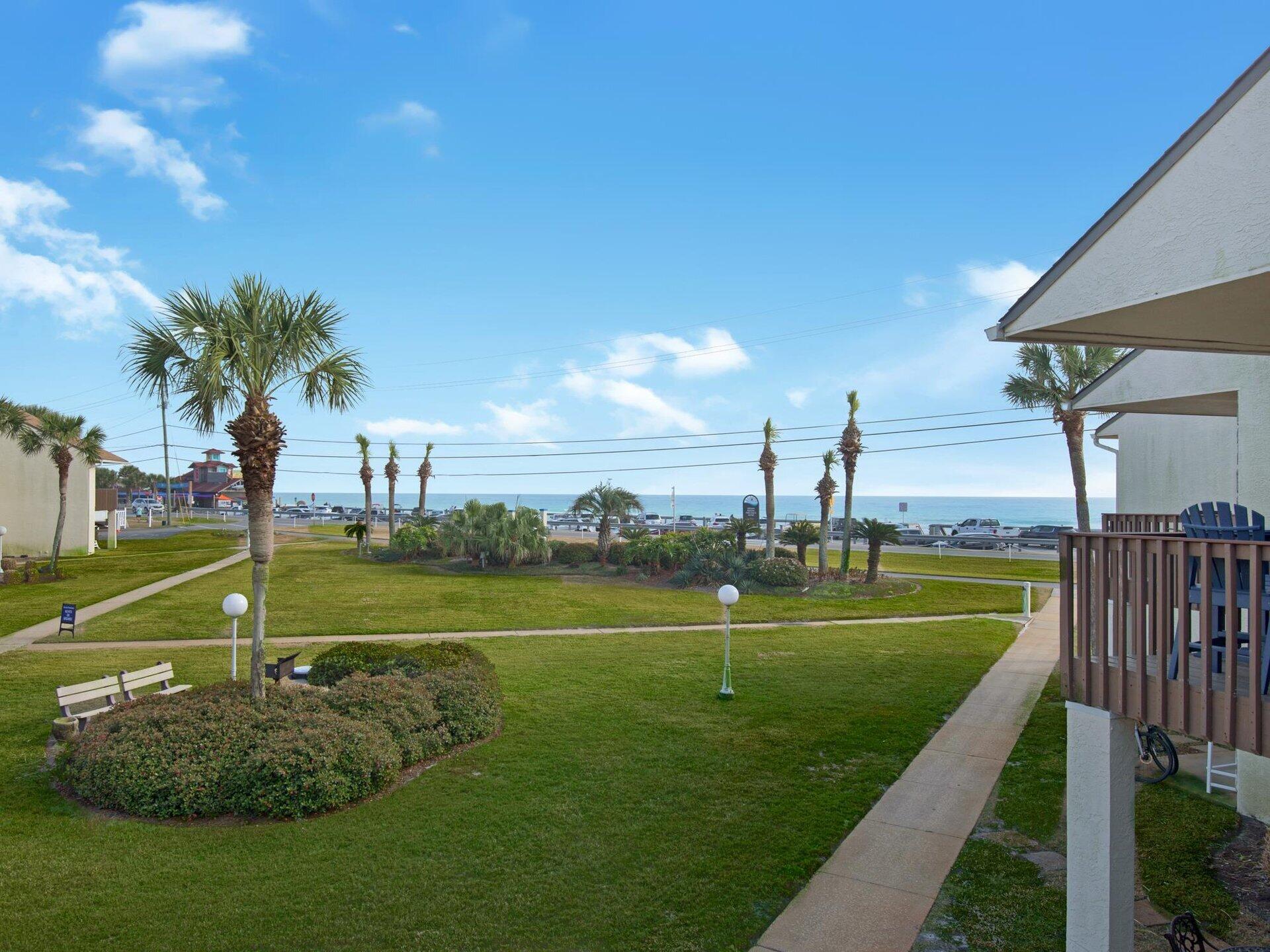 BLUE SURF T/H - Residential