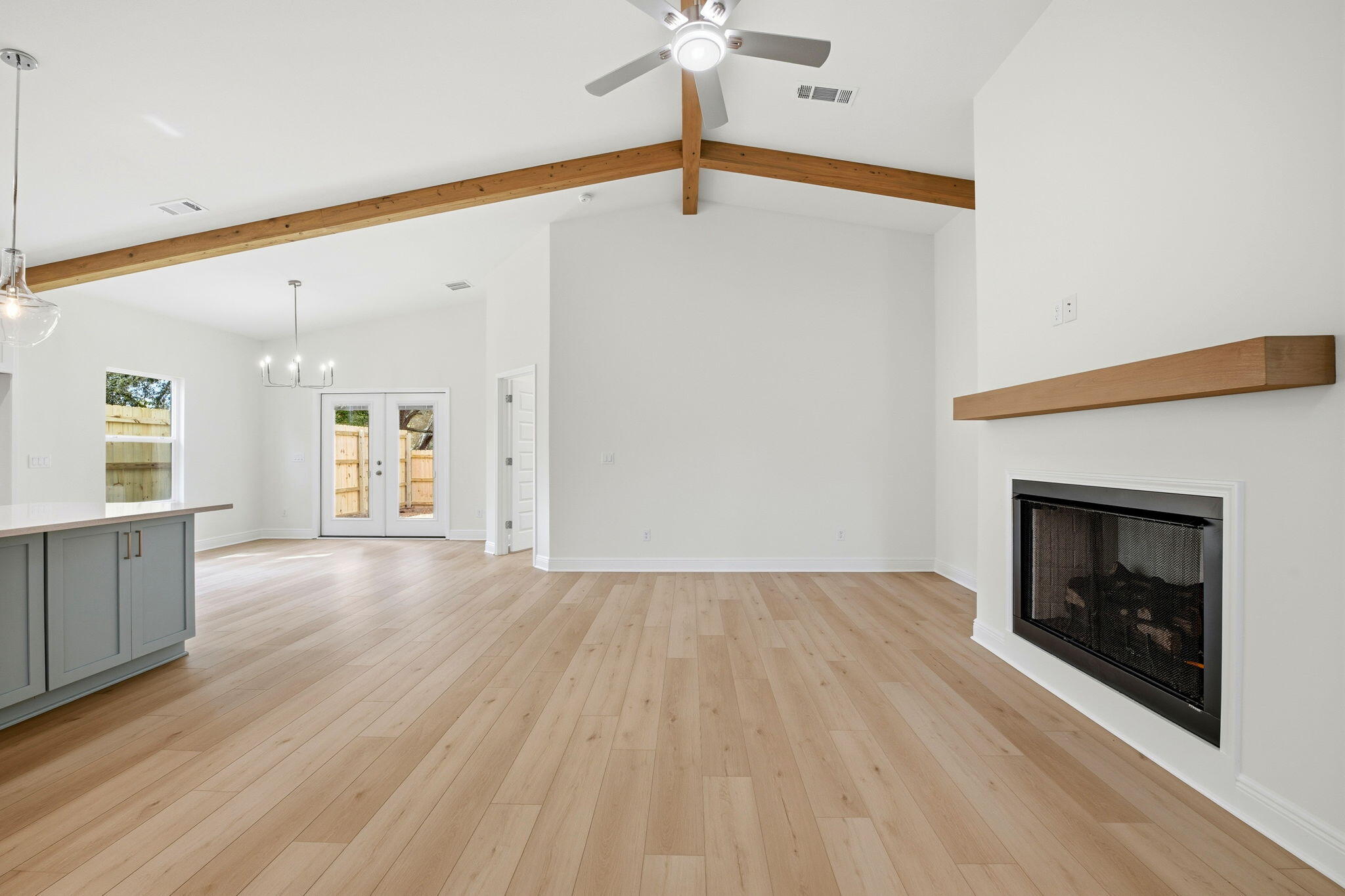 NAVARRE S/D 1ST ADDN - Residential