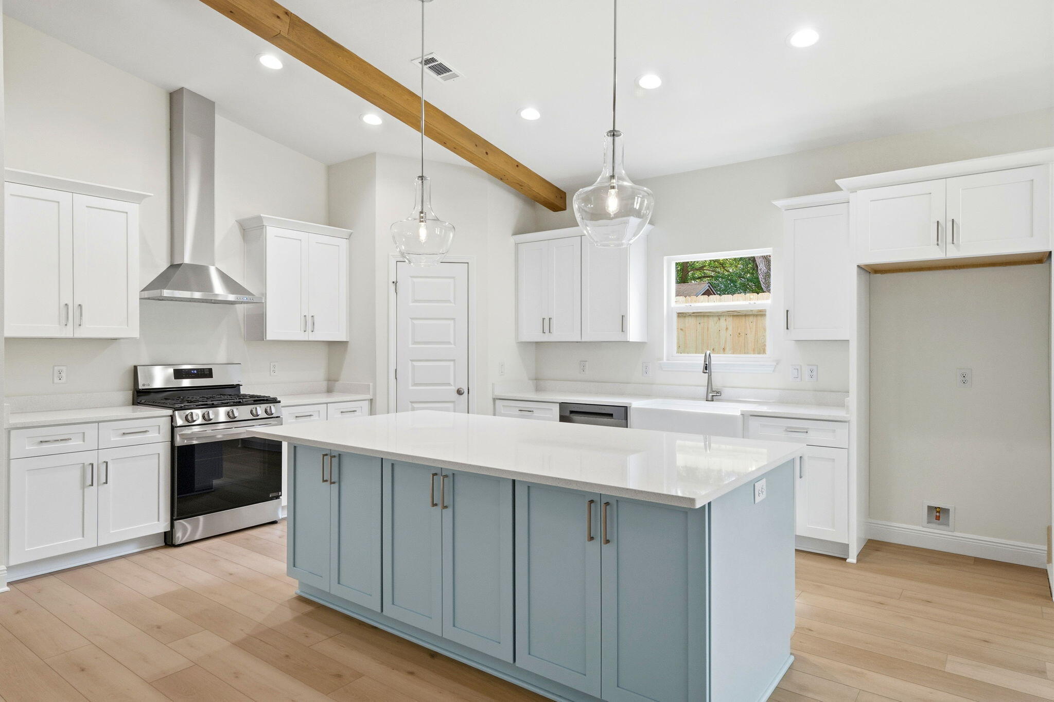 NAVARRE S/D 1ST ADDN - Residential