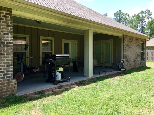 ZARCHARY ESTATES - Residential Lease