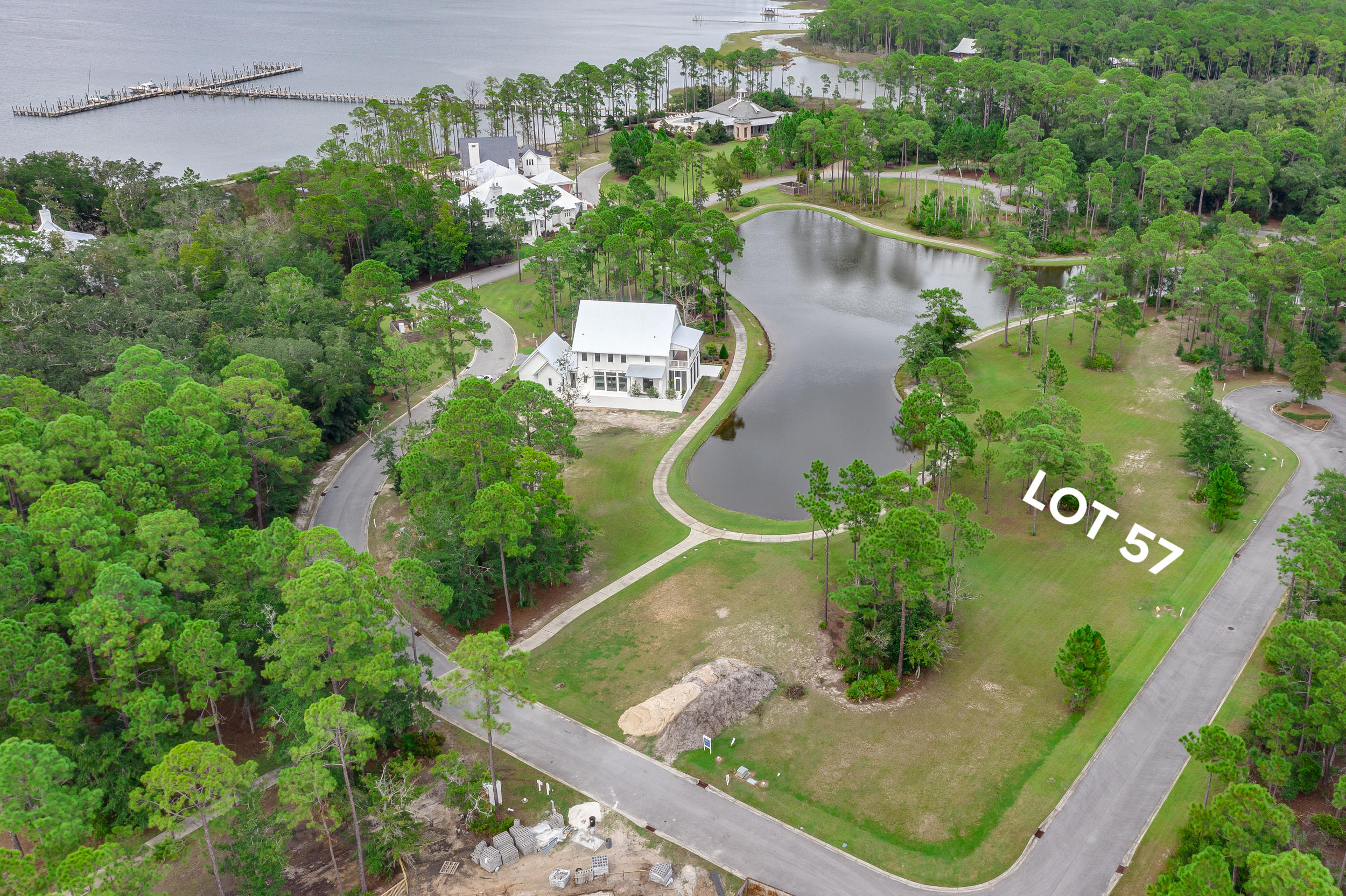 CHURCHILL OAKS - Land