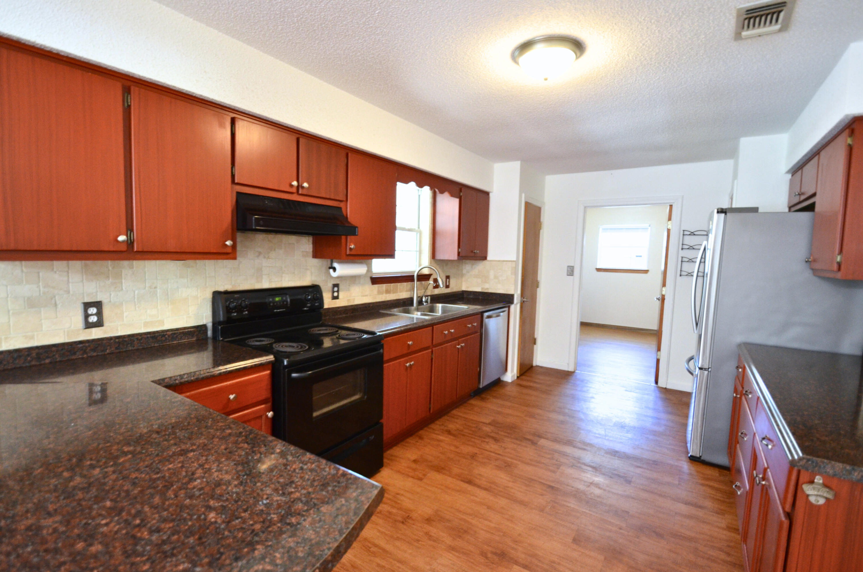 BURTON RIDGE - Residential Lease