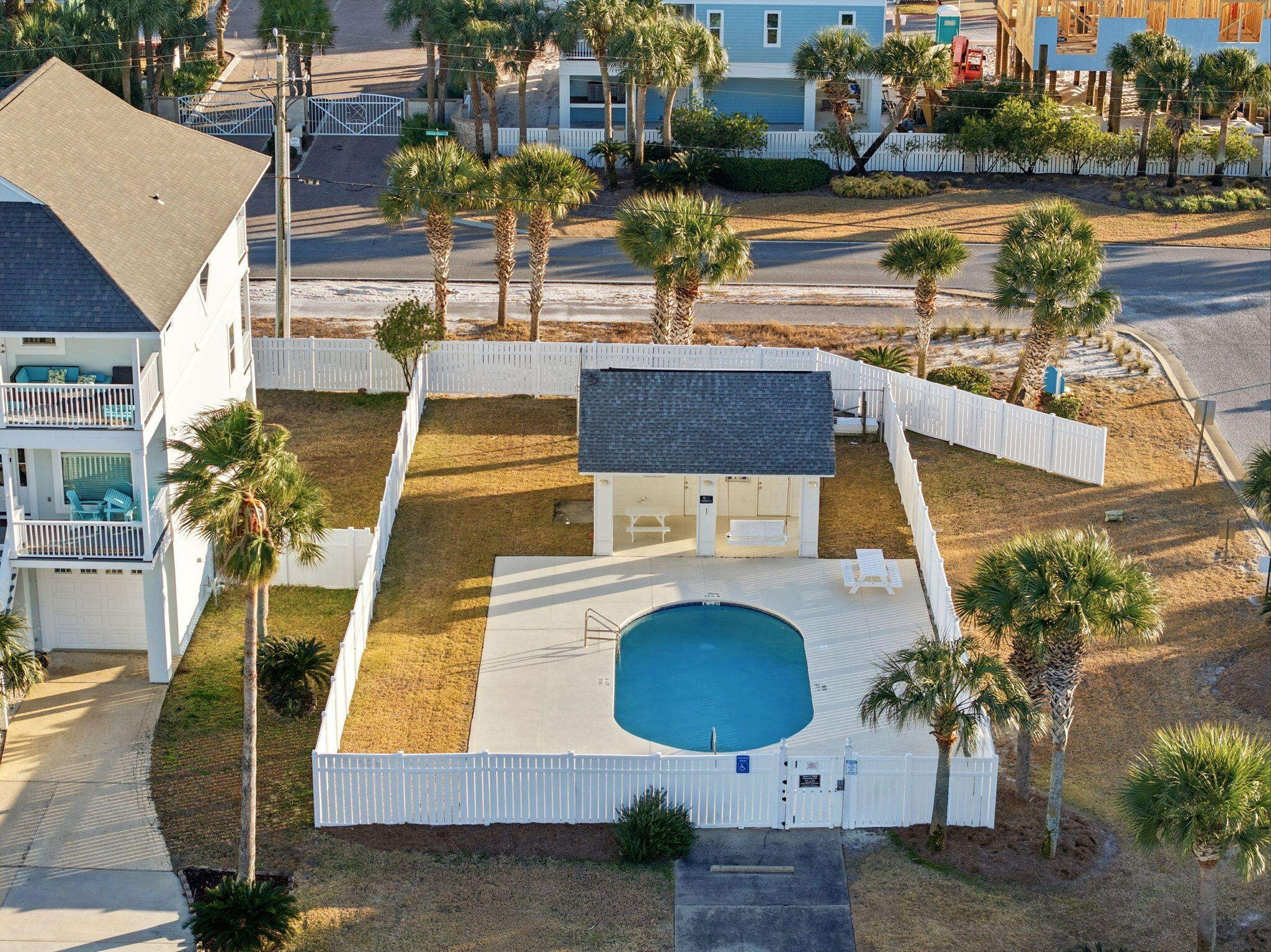 HERON'S WALK - Residential