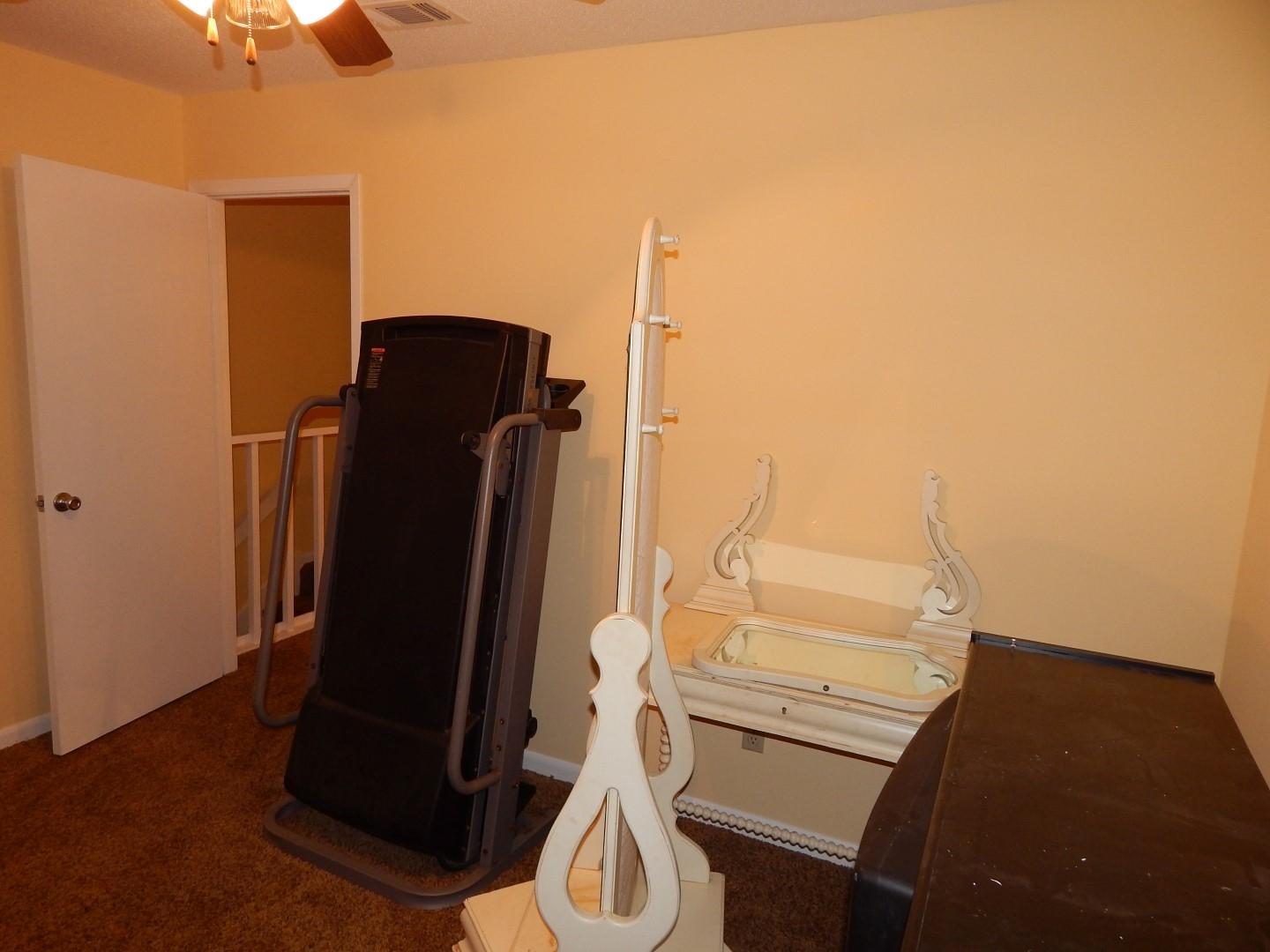 BIENVILLE SQUARE T/H - Residential Lease