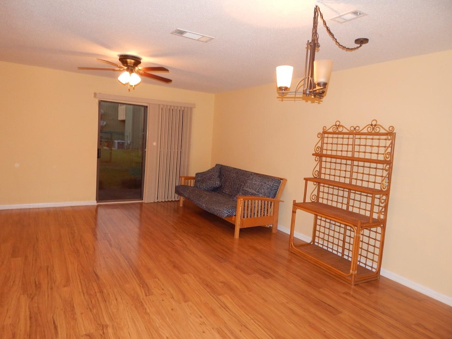 BIENVILLE SQUARE T/H - Residential Lease