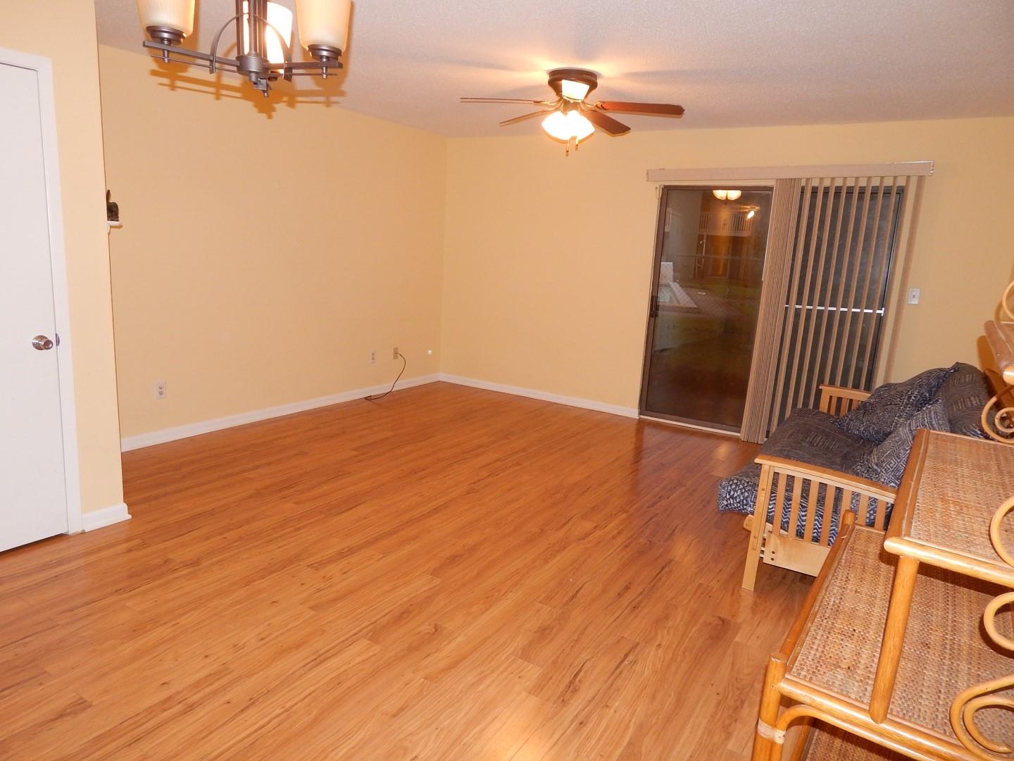 BIENVILLE SQUARE T/H - Residential Lease