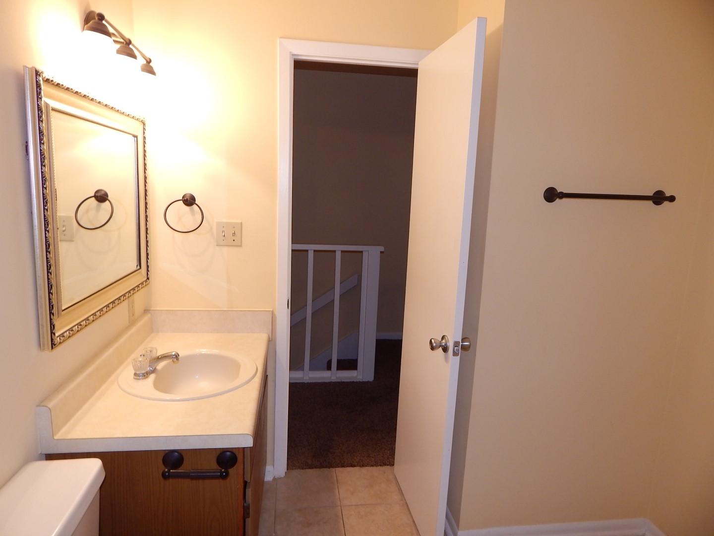 BIENVILLE SQUARE T/H - Residential Lease