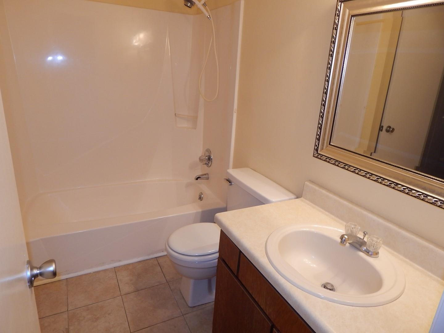BIENVILLE SQUARE T/H - Residential Lease