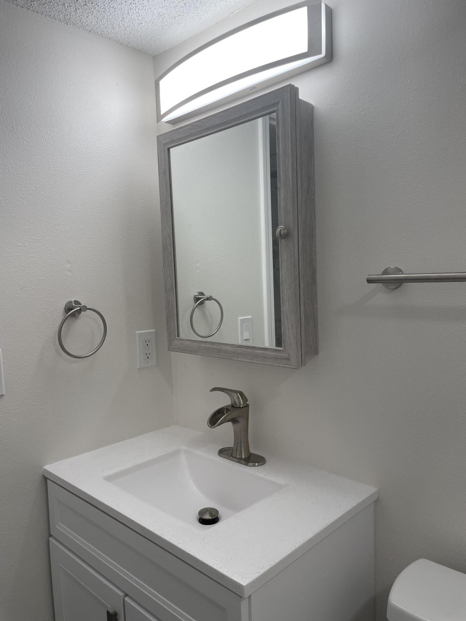 CEDARS THE - Residential Lease