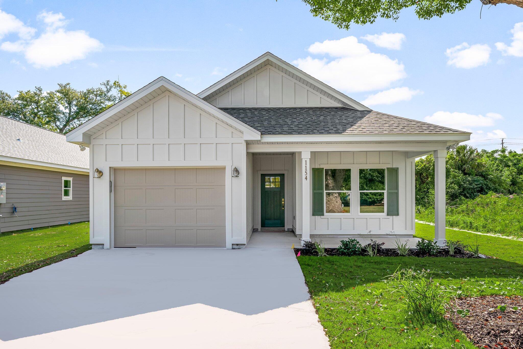 Great new construction home, centrally located in Panama City Florida, Close to downtown, shopping, schools and Resturants. This home has so many upgrades from Custom cabinets, Tile flooring, quartz countertops, spacious bedrooms, back porch and good size yard. This home can't be beat if you are looking for new construction in the downtown area. Call today for more information.