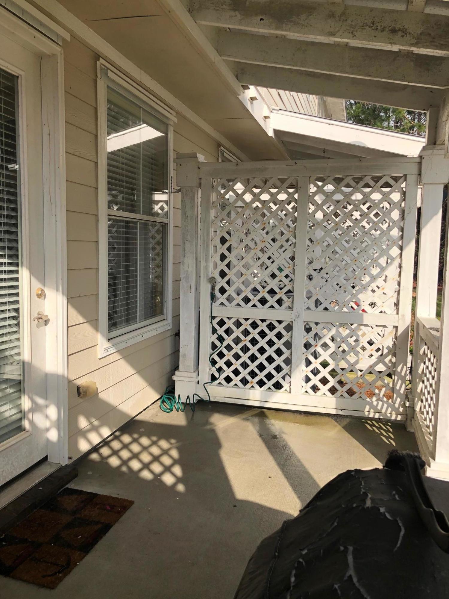 EAGLE BAY - Residential Lease