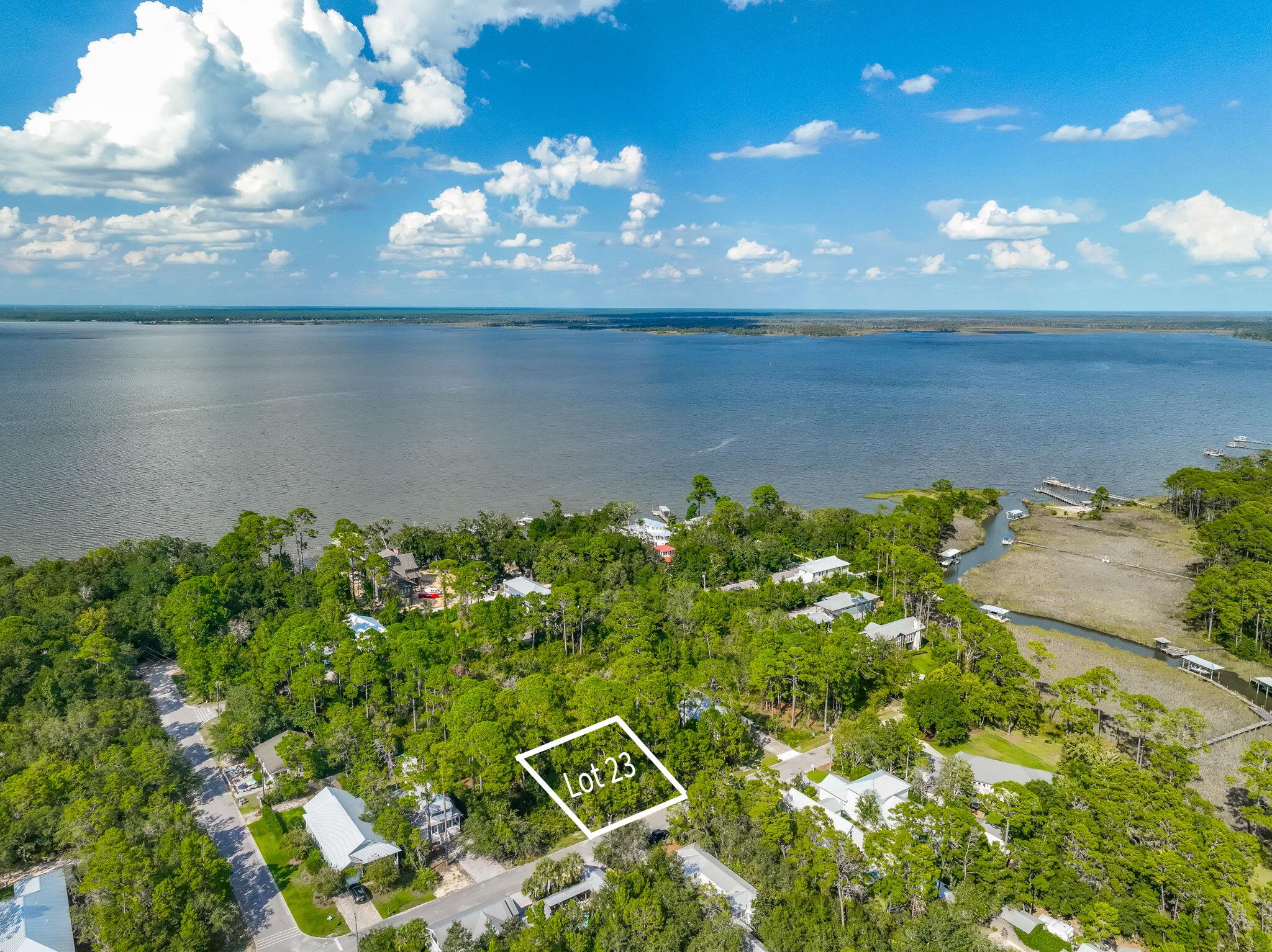 MAGNOLIA BEACH - Land