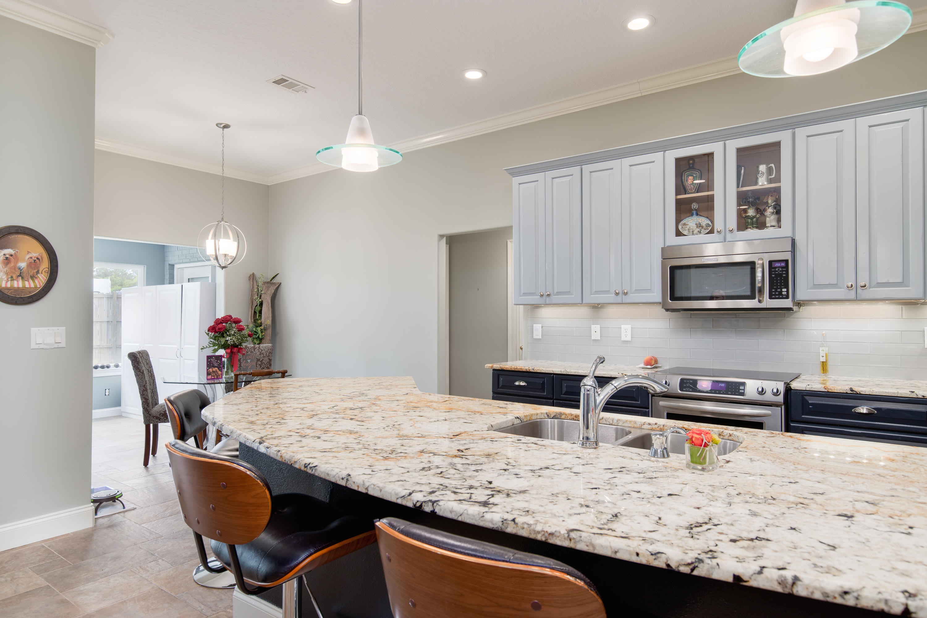 AVALON BEACH ESTATES - Residential