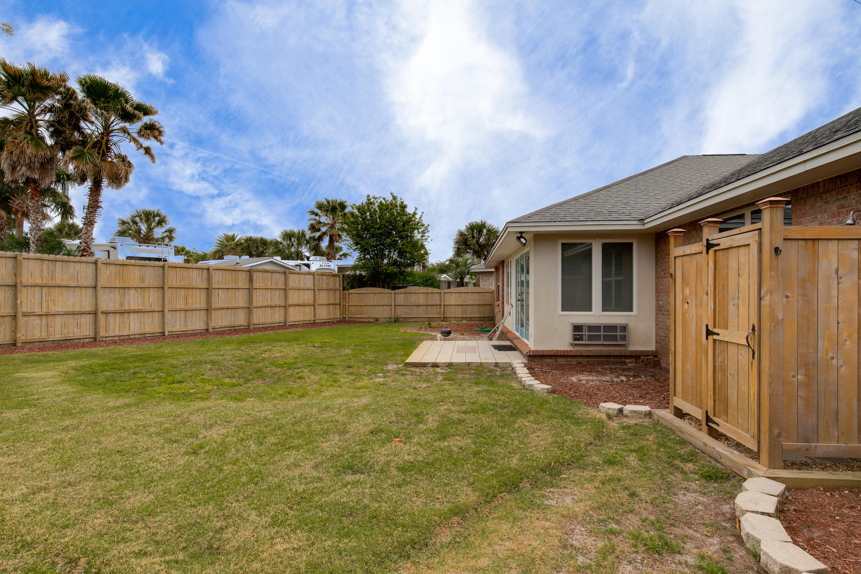 AVALON BEACH ESTATES - Residential