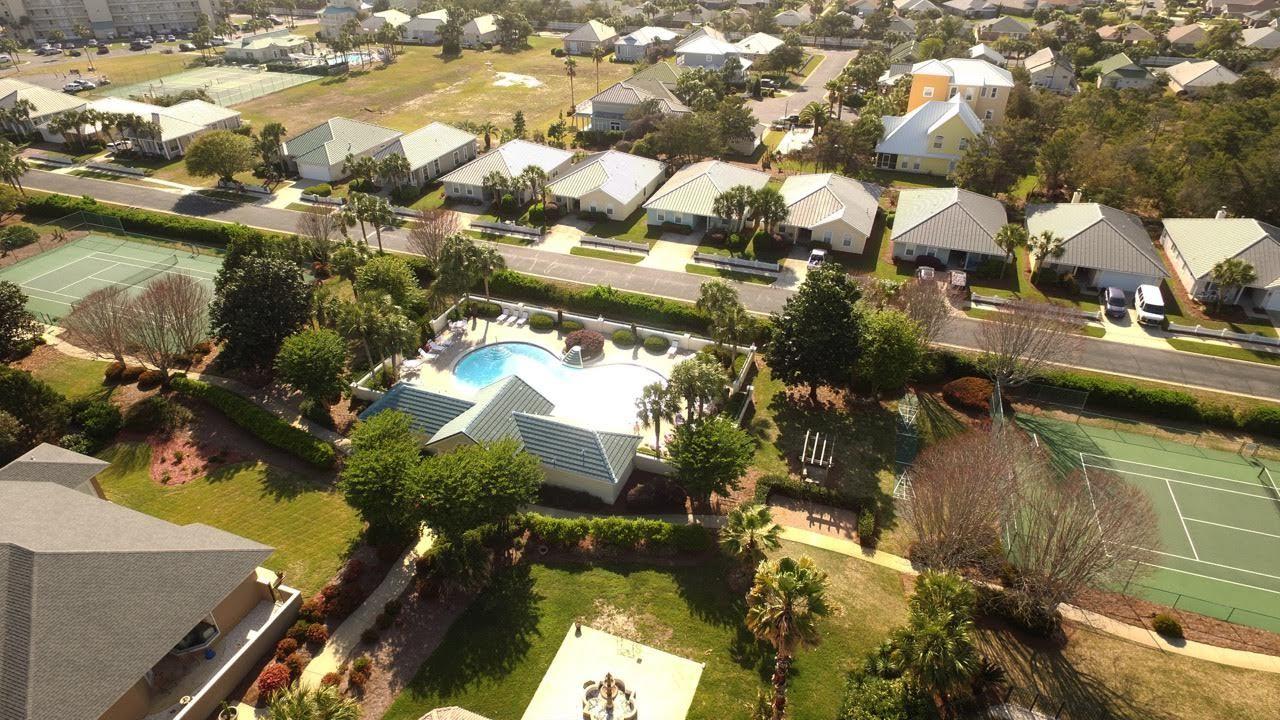 AVALON BEACH ESTATES - Residential