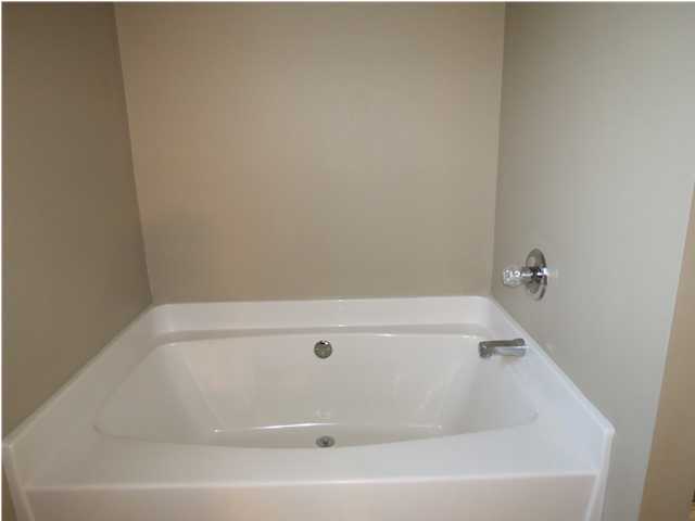 WESTVIEW ESTATES PH 5 - Residential Lease