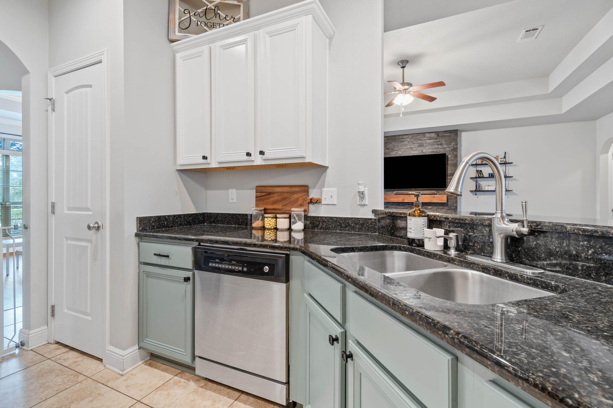 LIBERTY OAKS - Residential