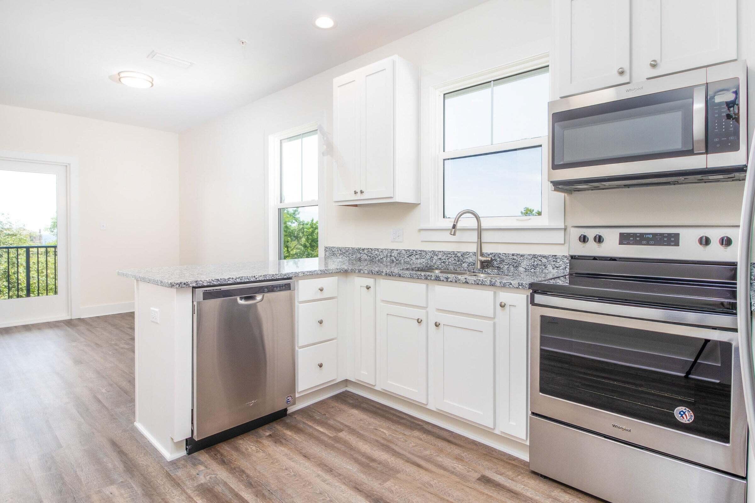 HIDDEN LAKES Condominiums - Residential Lease