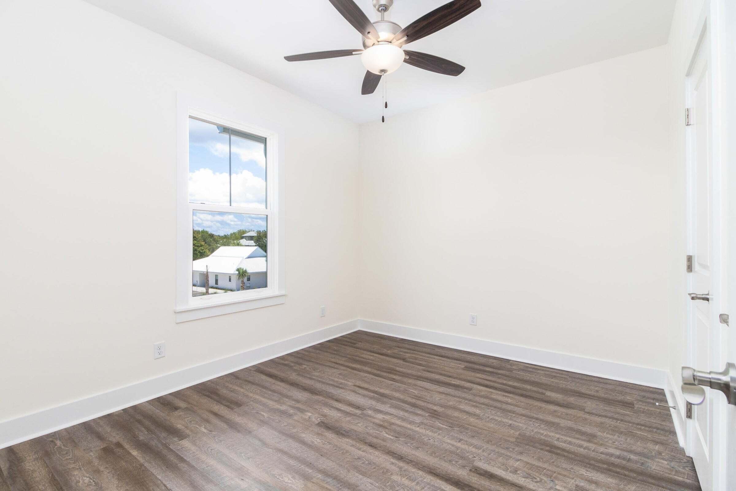 HIDDEN LAKES Condominiums - Residential Lease